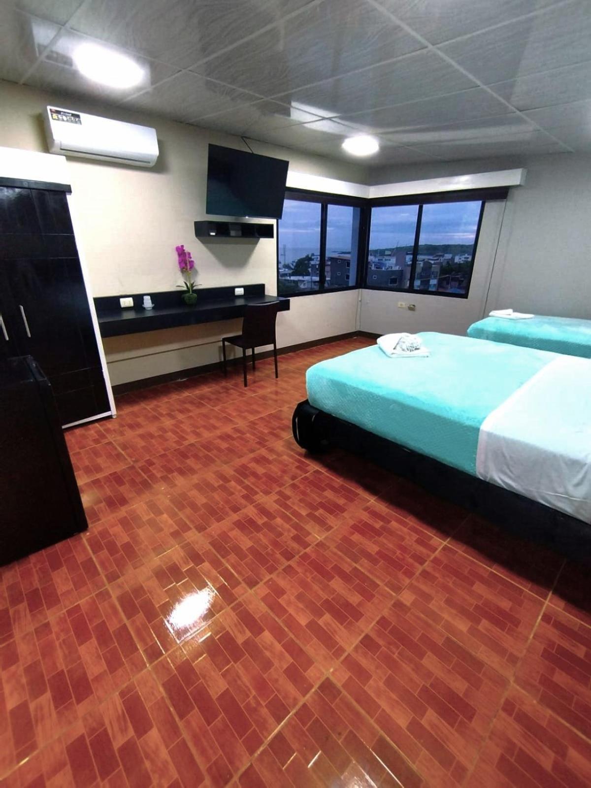 Hotel Los Algarrobos Puerto Baquerizo Moreno Eksteriør bilde