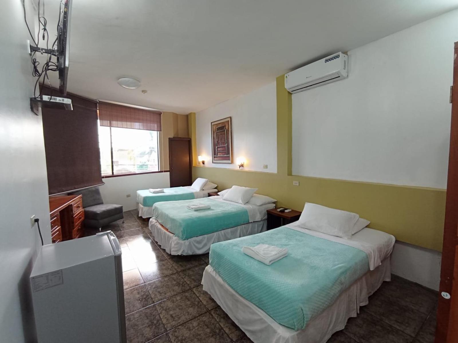 Hotel Los Algarrobos Puerto Baquerizo Moreno Eksteriør bilde