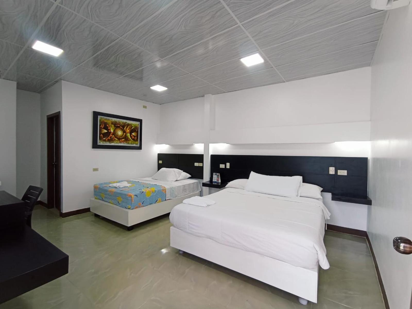 Hotel Los Algarrobos Puerto Baquerizo Moreno Eksteriør bilde