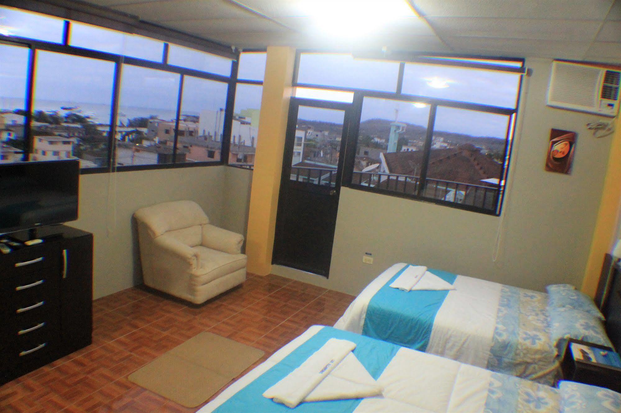 Hotel Los Algarrobos Puerto Baquerizo Moreno Eksteriør bilde
