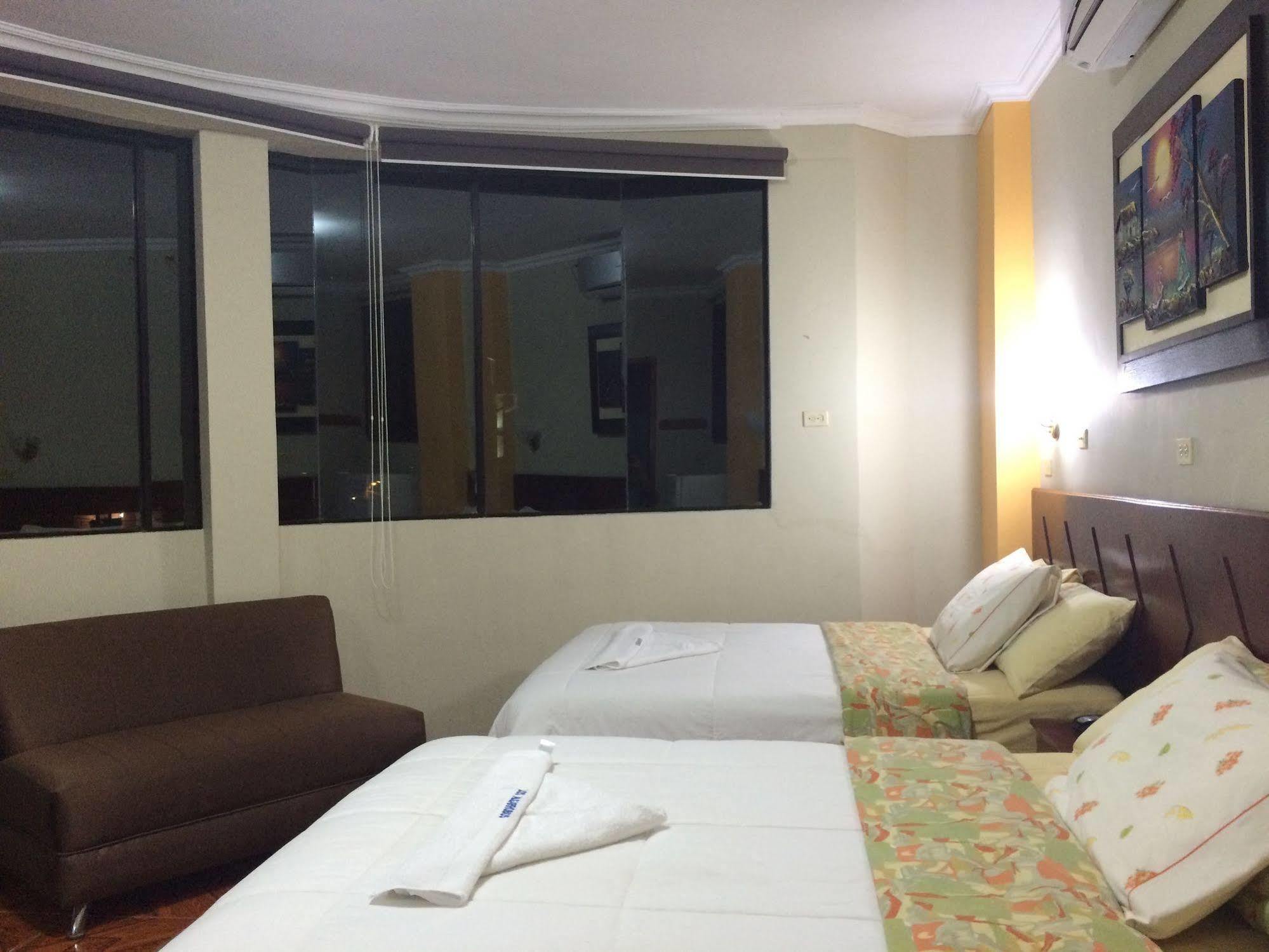 Hotel Los Algarrobos Puerto Baquerizo Moreno Eksteriør bilde